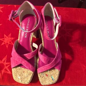 Donald Pliner Women's Trista Suede Platform Heel Magenta Size 6.5